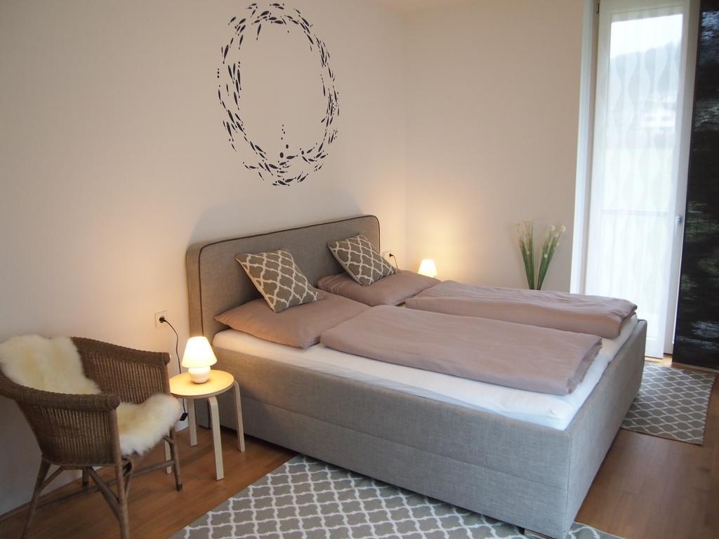 Apartment Schlosspark Am Traunsee Altmünster Стая снимка