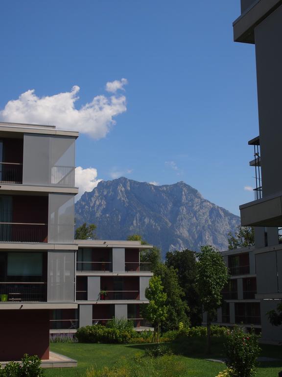 Apartment Schlosspark Am Traunsee Altmünster Стая снимка